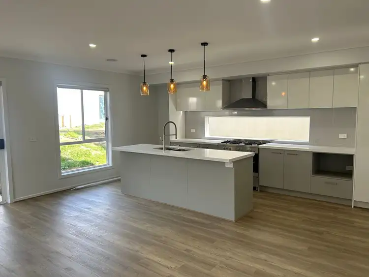 Fourth view of Homely house listing, 30 Reef Circuit, Clyde VIC 3978