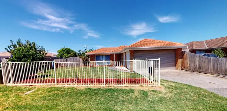 10 Tinara Court, Cranbourne North VIC 3977