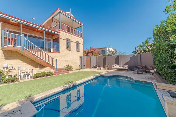33 Elvire Street, Watermans Bay WA 6020