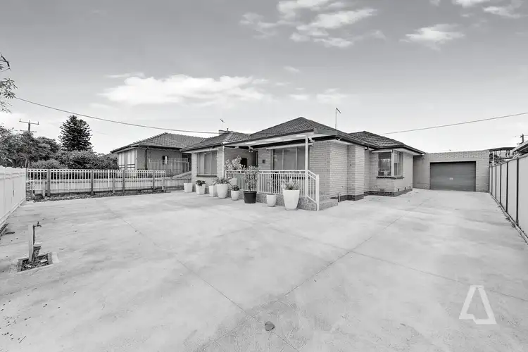 26 Oleander Drive, St Albans VIC 3021
