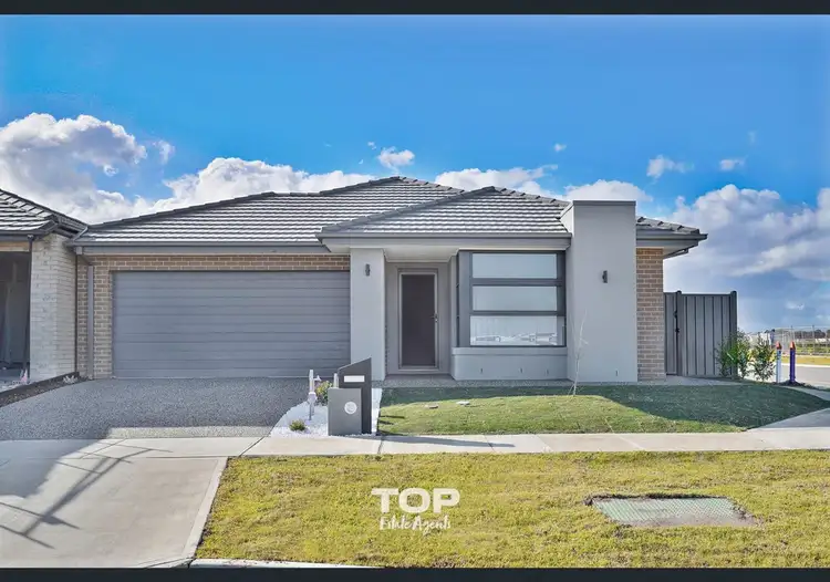 65 Olympic Parade, Clyde VIC 3978
