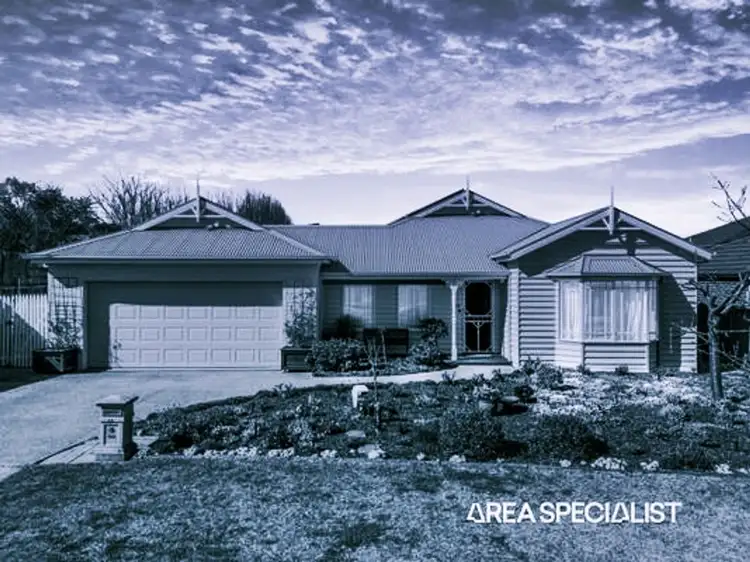 10 Landy Circuit, Pakenham VIC 3810
