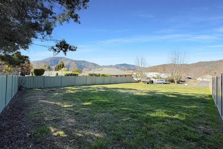 14 Three Peaks Rise, Bright VIC 3741