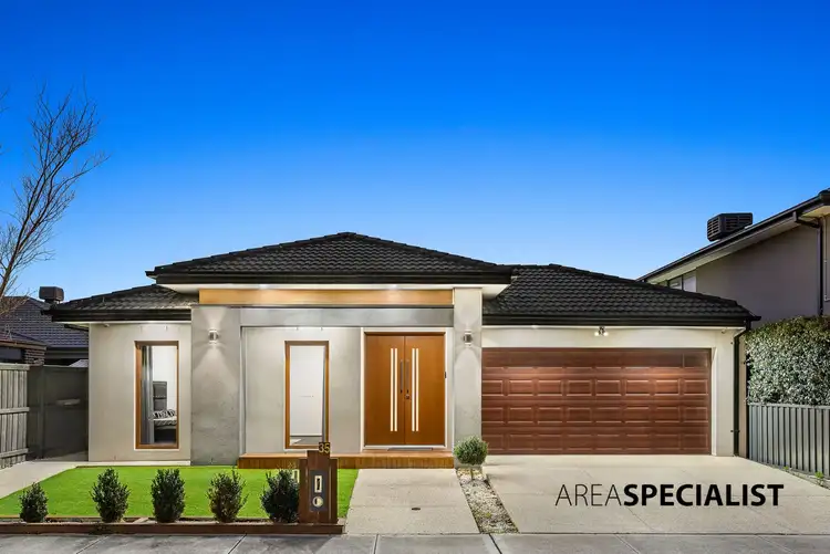 35 Bernardins Street, Clyde North VIC 3978