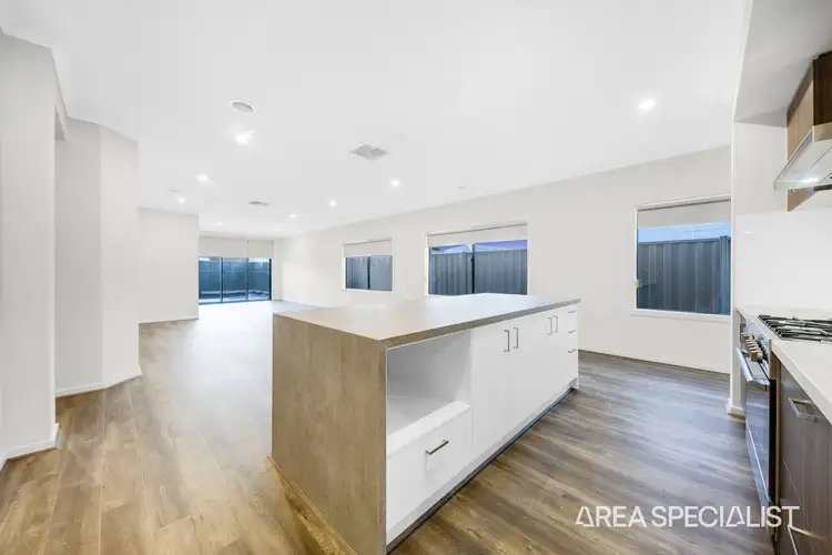 Fifth view of Homely house listing, 8 Uplands Crescent, Melton South VIC 3338