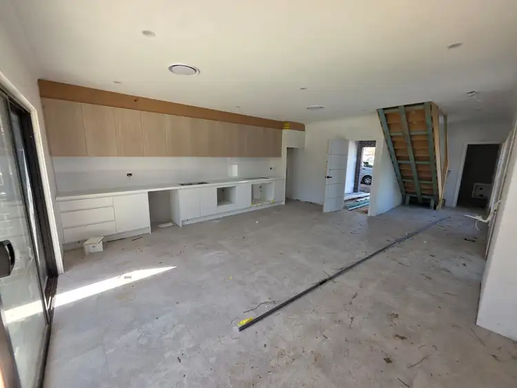 28-30 Lions Ave, Lurnea NSW 2170