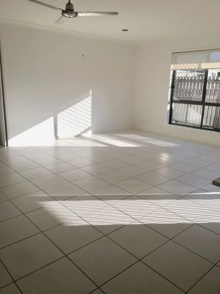 Fifth view of Homely unit listing, 2/13 Moreton Drive, Rural View QLD 4740