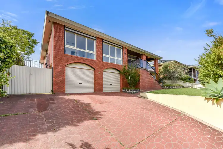 15 Johnson Place, Endeavour Hills VIC 3802