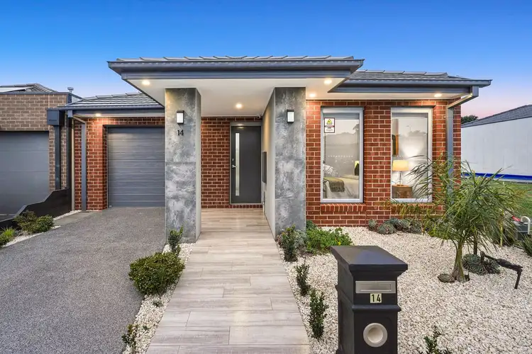 14 Compass Rise, Hampton Park VIC 3976