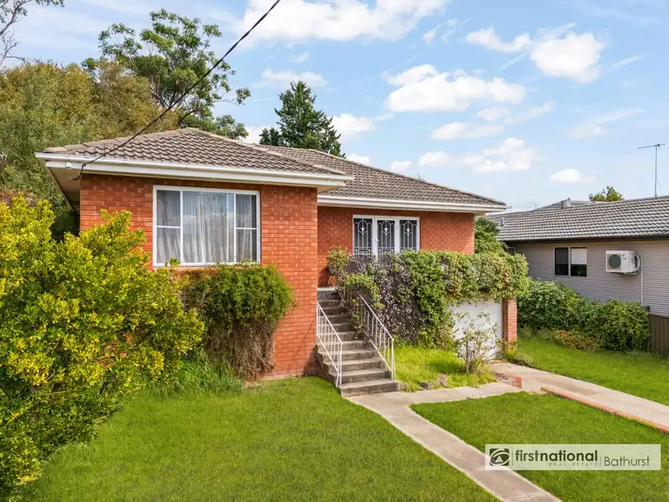 20 Isaacs Street, West Bathurst NSW 2795