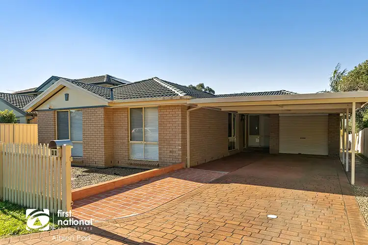 32 Fleet Crescent, Albion Park NSW 2527