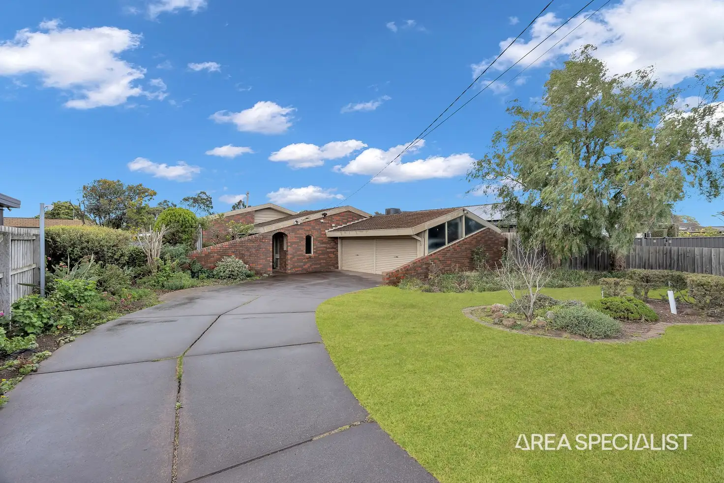 Main view of Homely house listing, 10 Smeaton Avenue, Hoppers Crossing VIC 3029