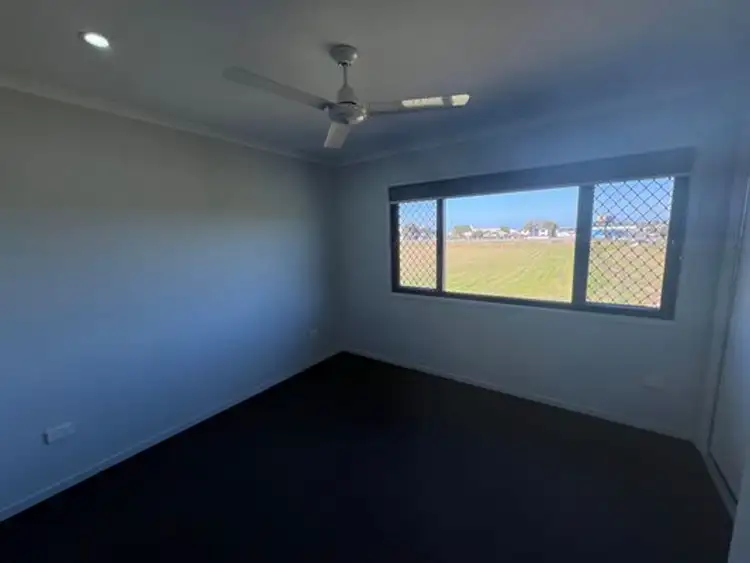 Fifth view of Homely unit listing, 2/2 Makybe Diva Drive, Ooralea QLD 4740
