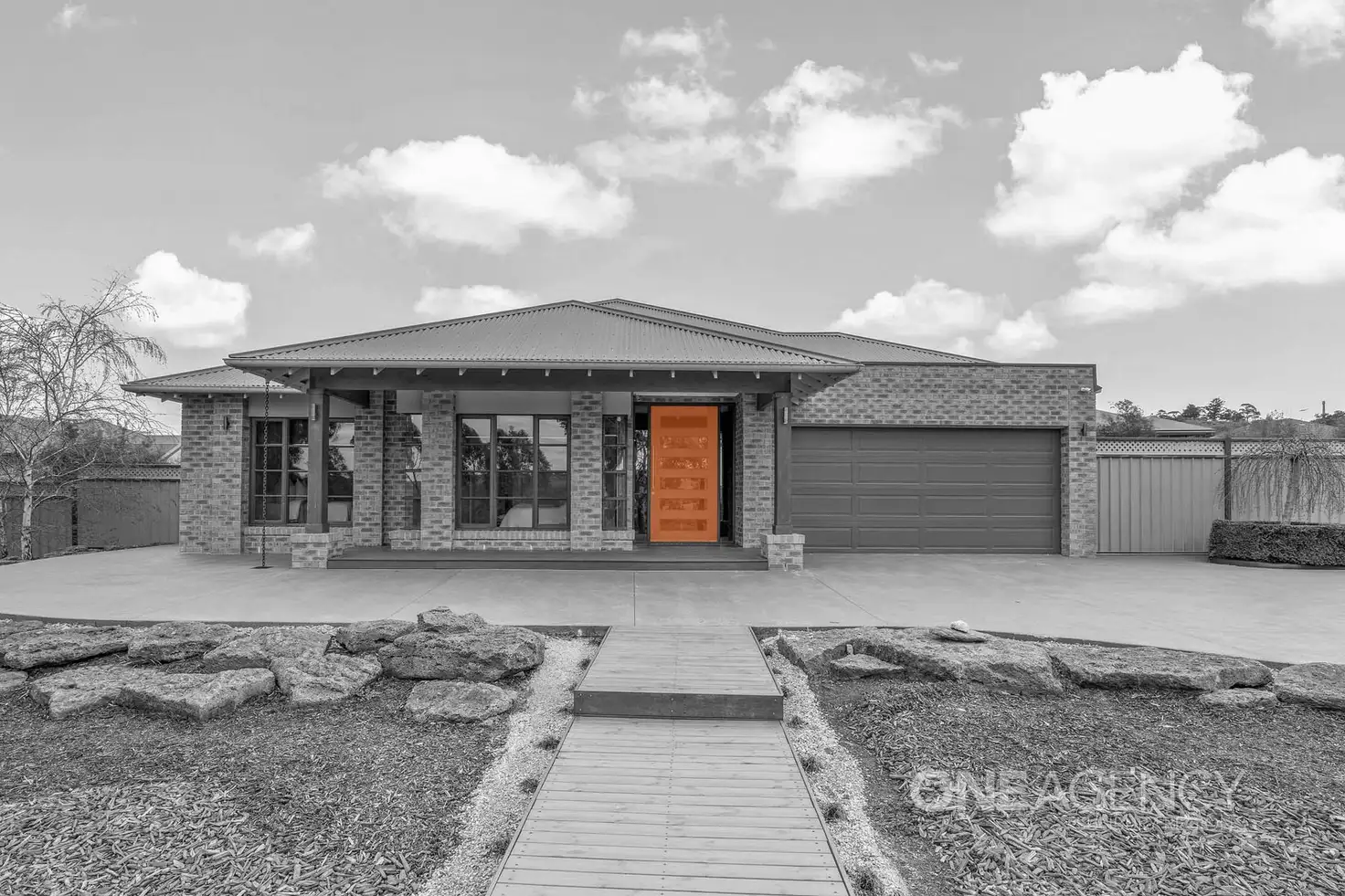 Main view of Homely house listing, 8 Stratford Close, Sunbury VIC 3429