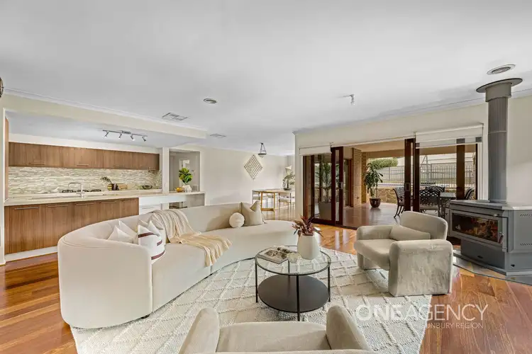 Sixth view of Homely house listing, 8 Stratford Close, Sunbury VIC 3429