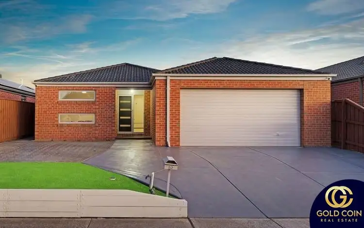 52 Greendale Boulevard, Pakenham VIC 3810