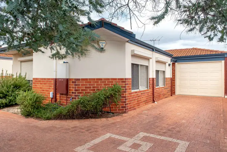 2/100 Ravenswood Drive, Nollamara WA 6061