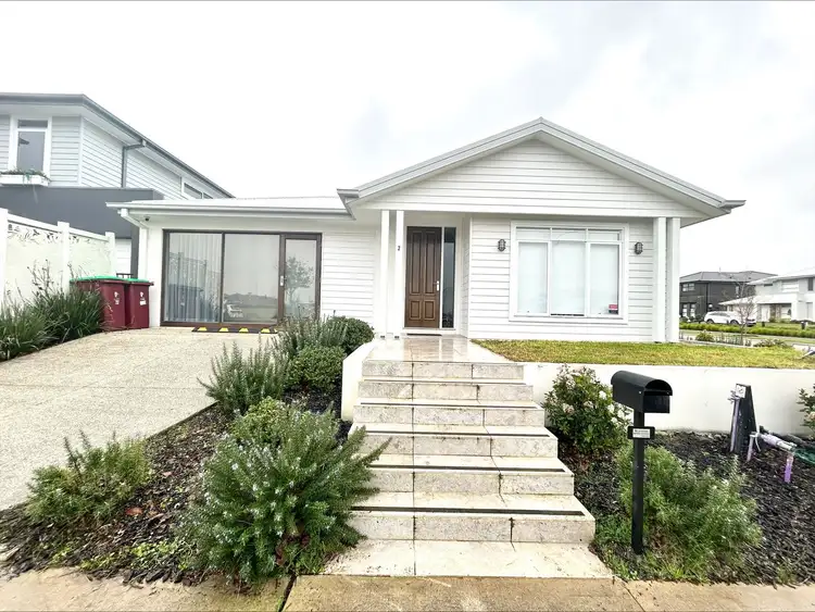 2 Lyric Way, Clyde North VIC 3978