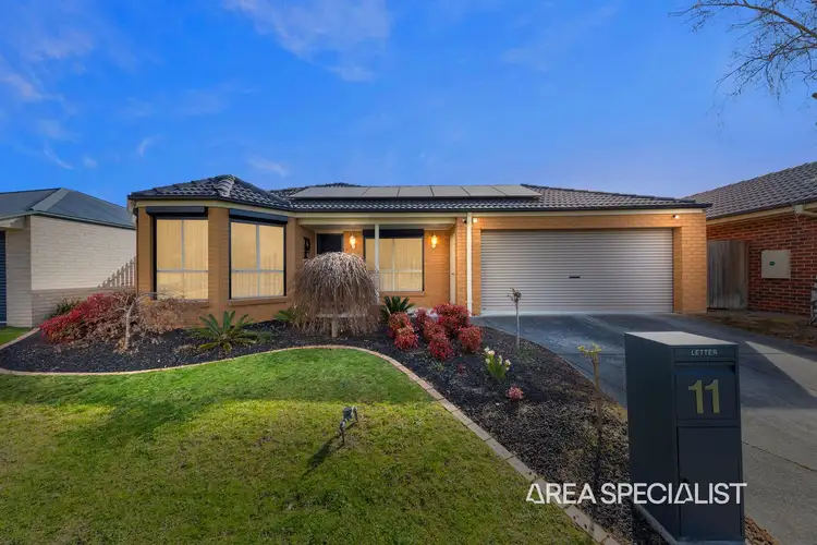 11 Redfern Way, Pakenham VIC 3810