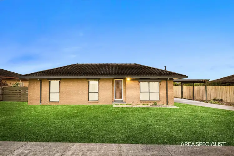 8 Atkins Road, Pakenham VIC 3810