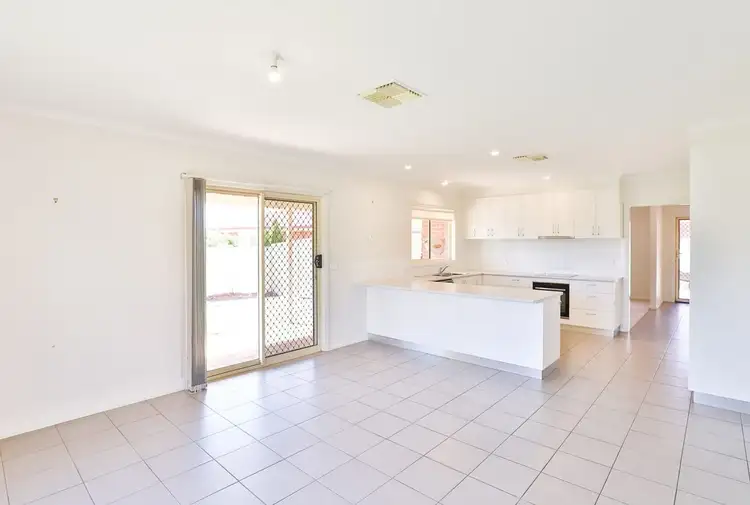 Third view of Homely unit listing, 2/6 Golden Grove, Red Cliffs VIC 3496