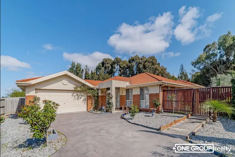 8 Harmony Court, Roxburgh Park VIC 3064