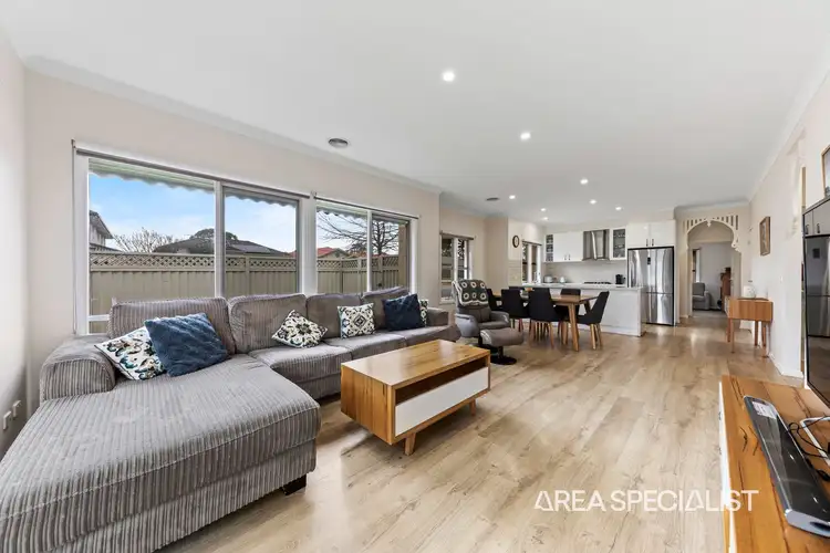 Fifth view of Homely house listing, 2 Howqua Place, Pakenham VIC 3810