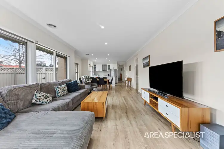 Sixth view of Homely house listing, 2 Howqua Place, Pakenham VIC 3810
