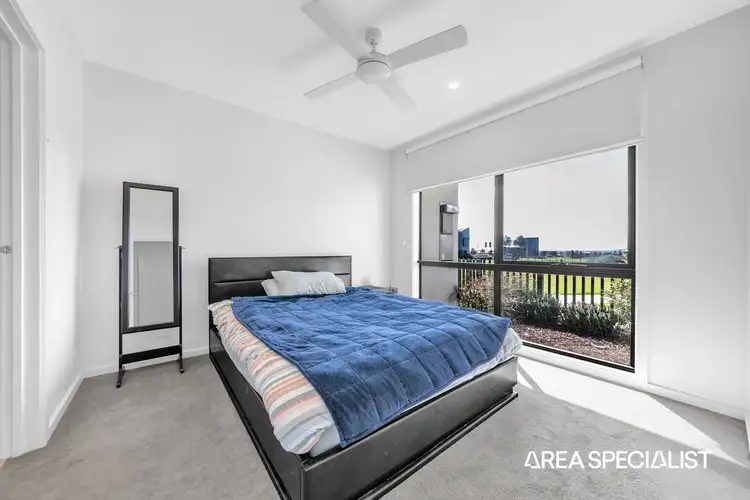 Fifth view of Homely house listing, 3 Ebro Walk, Cranbourne West VIC 3977