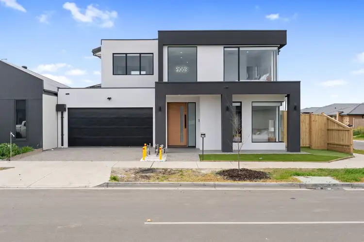 19 Beaconsfield Drive, Mickleham VIC 3064