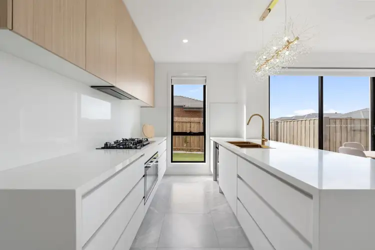 Fifth view of Homely house listing, 19 Beaconsfield Drive, Mickleham VIC 3064