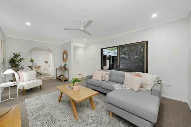 7 Winston Crescent, Kirwan QLD 4817