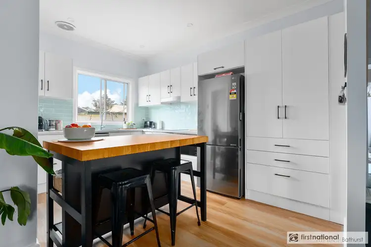 Fifth view of Homely house listing, 2 Chifley Place, West Bathurst NSW 2795