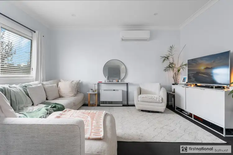 Sixth view of Homely house listing, 2 Chifley Place, West Bathurst NSW 2795