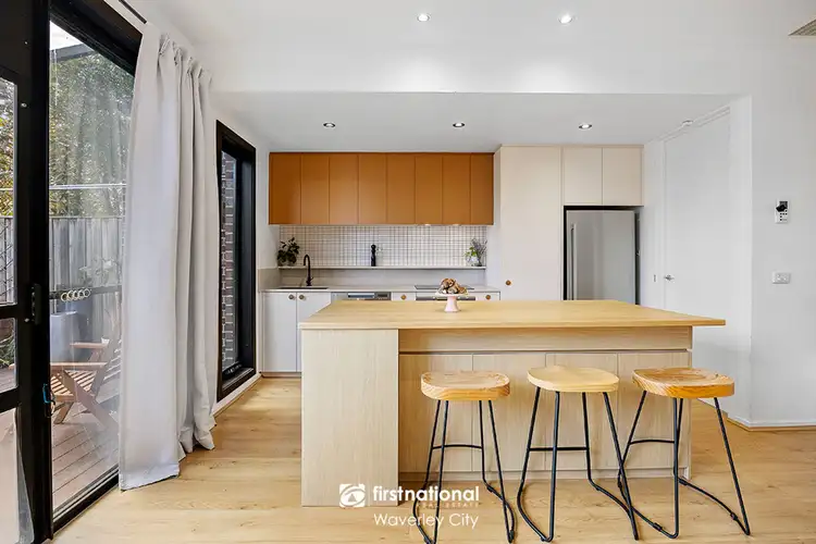37 Evergreen Boulevard, Clayton South VIC 3169