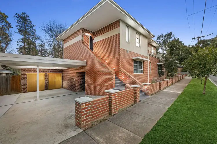 2/88 Broughton Road, Surrey Hills VIC 3127