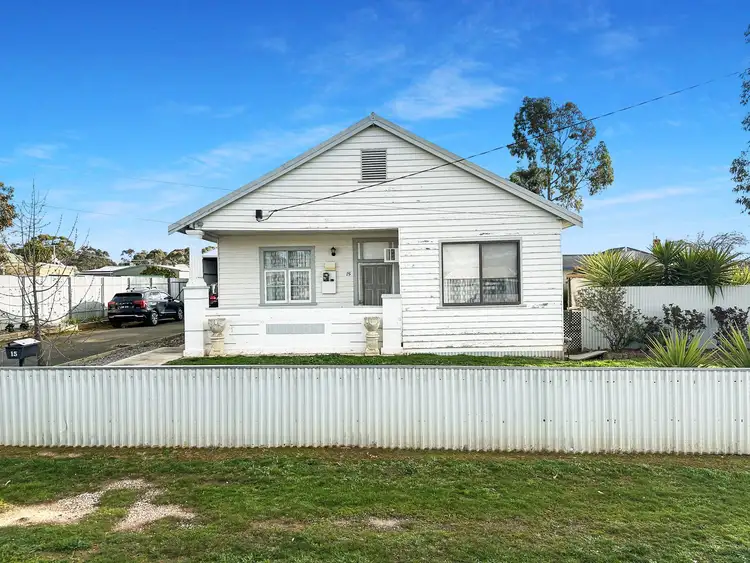 15 Brougham Street, Maryborough VIC 3465