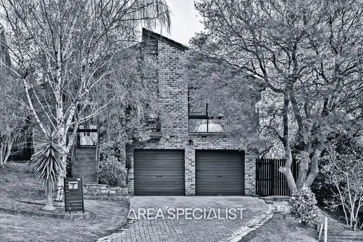 7 Tabor Mews