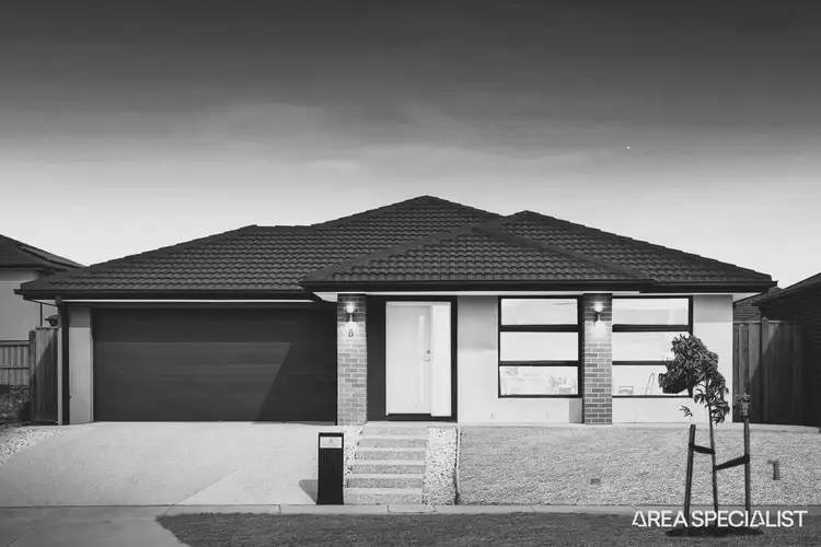 8 Whitecross Drive, Thornhill Park VIC 3335