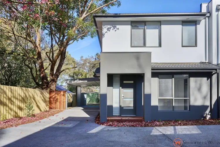 2/32 Lincoln Road, Croydon VIC 3136
