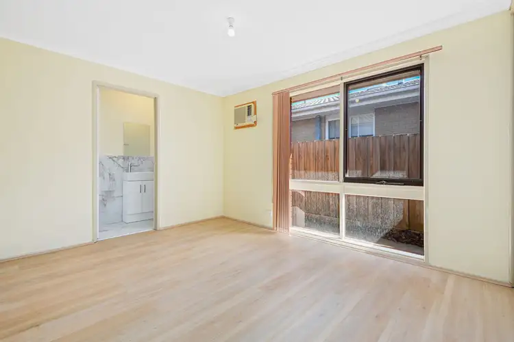 Fifth view of Homely unit listing, 8 Callistemon Avenue, Keysborough VIC 3173