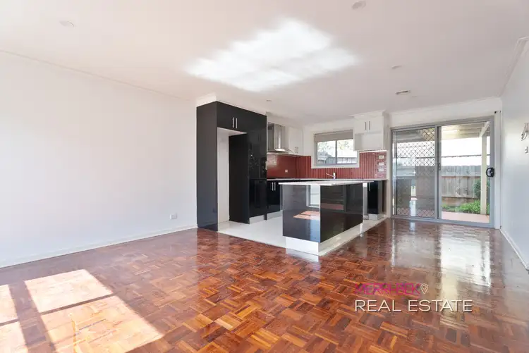 93 Ashleigh Cresent, Meadow Heights VIC 3048