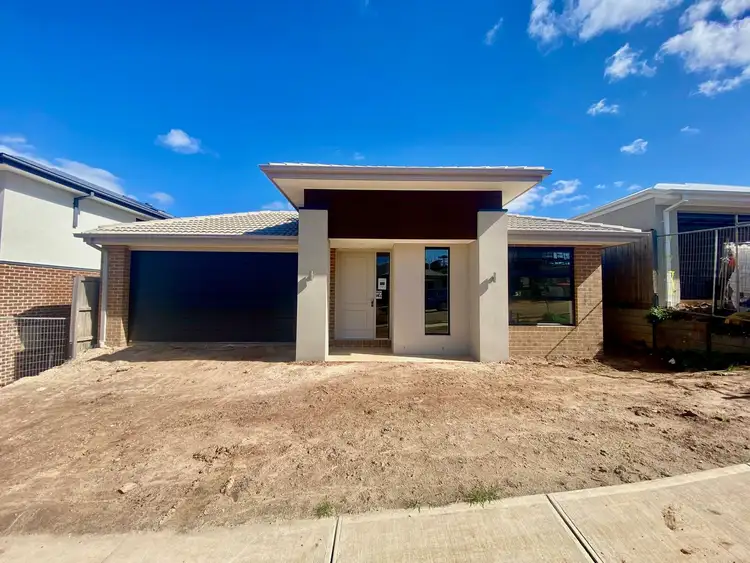 17 Feathertop Way, Nar Nar Goon North VIC 3812