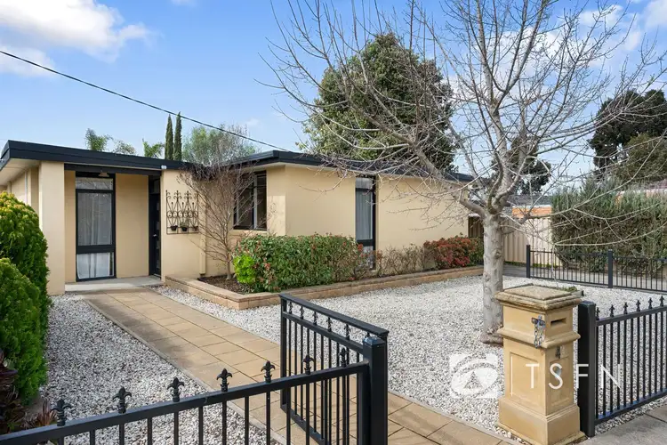 43 Poulston Street, Long Gully VIC 3550