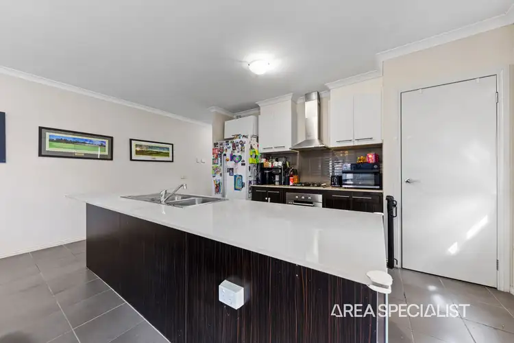 Fifth view of Homely house listing, 15 Dunferline Crescent, Cranbourne VIC 3977