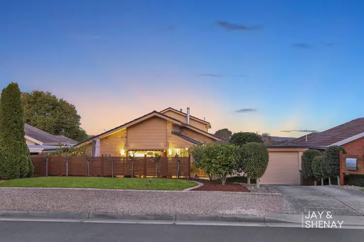 15 Headingly Court, Endeavour Hills VIC 3802
