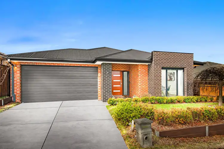 Second view of Homely house listing, 7 Shakespeare Grove, Officer VIC 3809