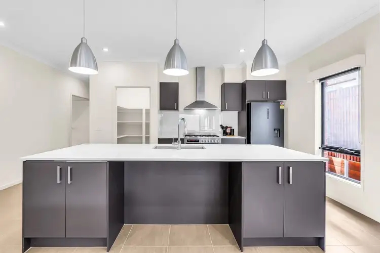 Fourth view of Homely house listing, 7 Shakespeare Grove, Officer VIC 3809