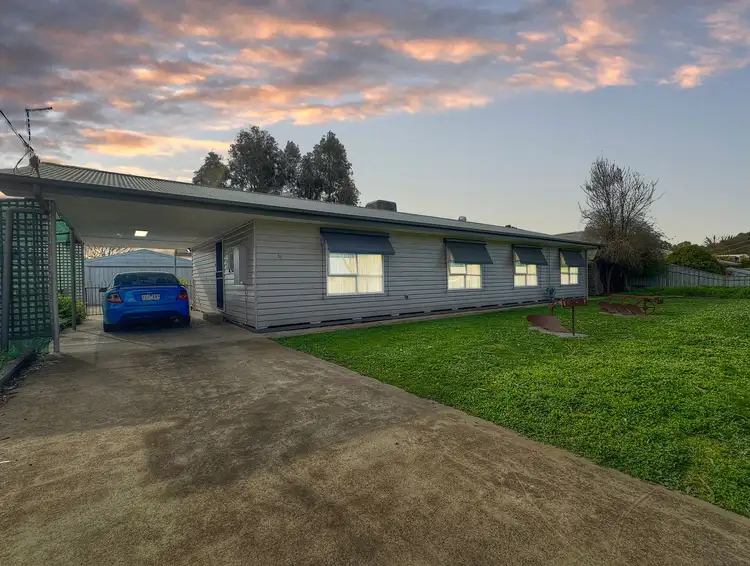 35 Powlett Street, Carisbrook VIC 3464