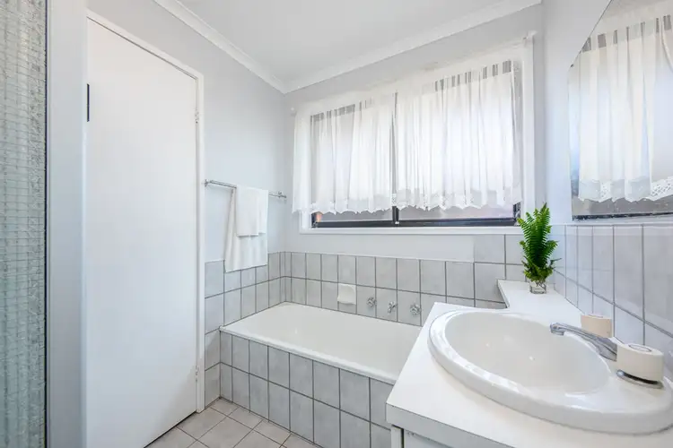 Fifth view of Homely house listing, 4 Sunbird Crescent, Hoppers Crossing VIC 3029